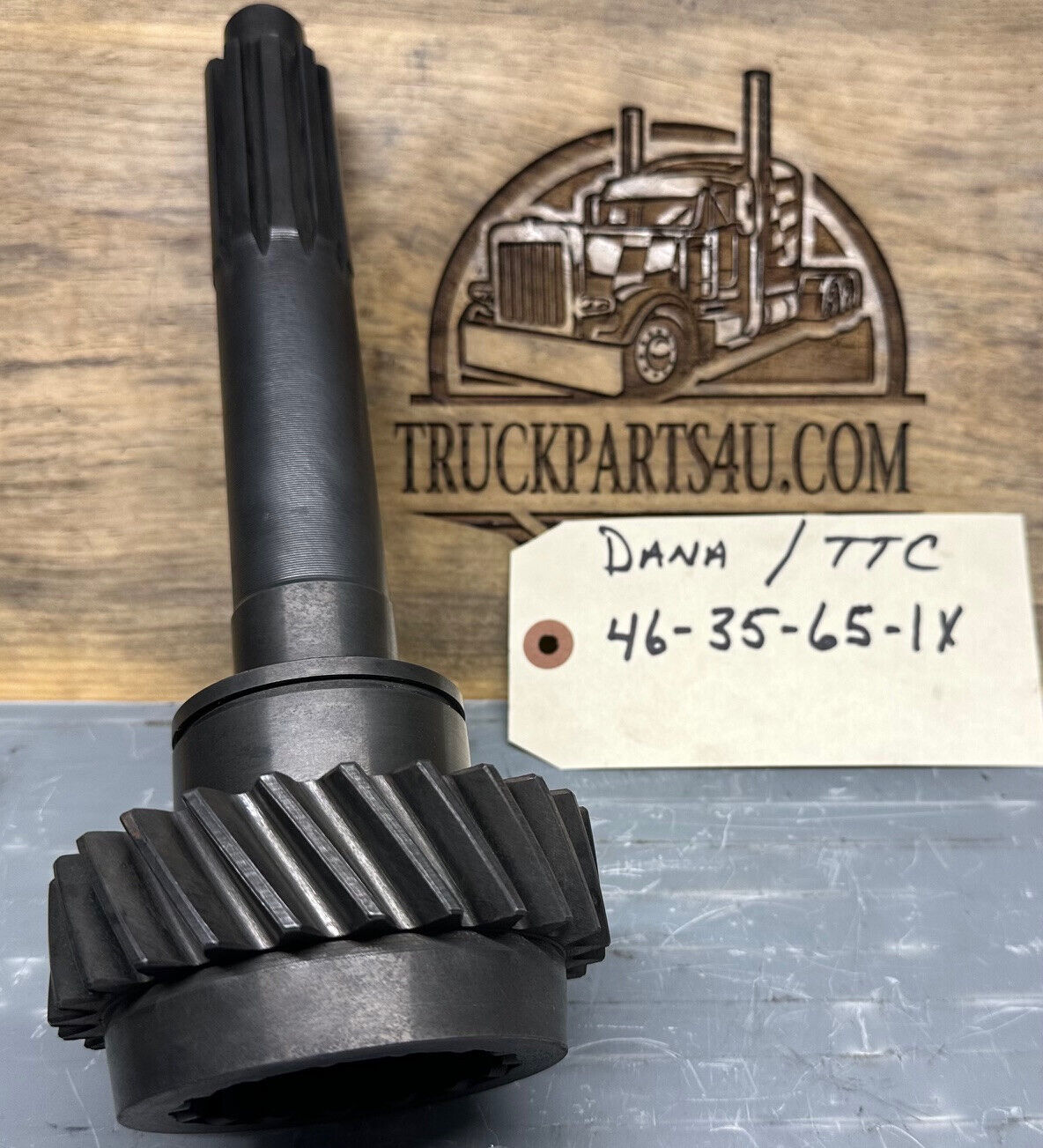 46-35-65 Dana Spicer TTC input shaft for 5000 Series transmission, new genuine NOS